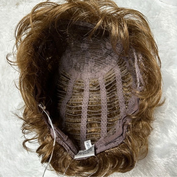 NWT Paula Young Cover Girl Whisper Lite Wig A2182 Light Golden Brown Average - Picture 6 of 11